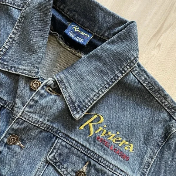 Vintage 90s Riviera Casino Las Vegas Denim Trucker Jean Jacket
Mens Medium - Picture 2 of 8